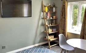 Monkbridge Mews Apartment